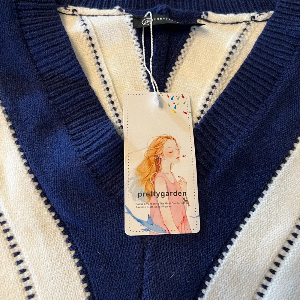 Sweater - Picture 2 of 3